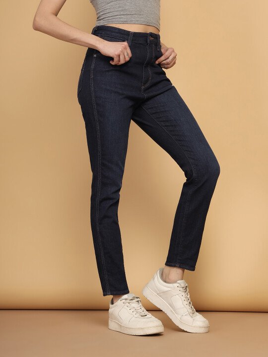 Women Relaxed Fit Denim Jeans